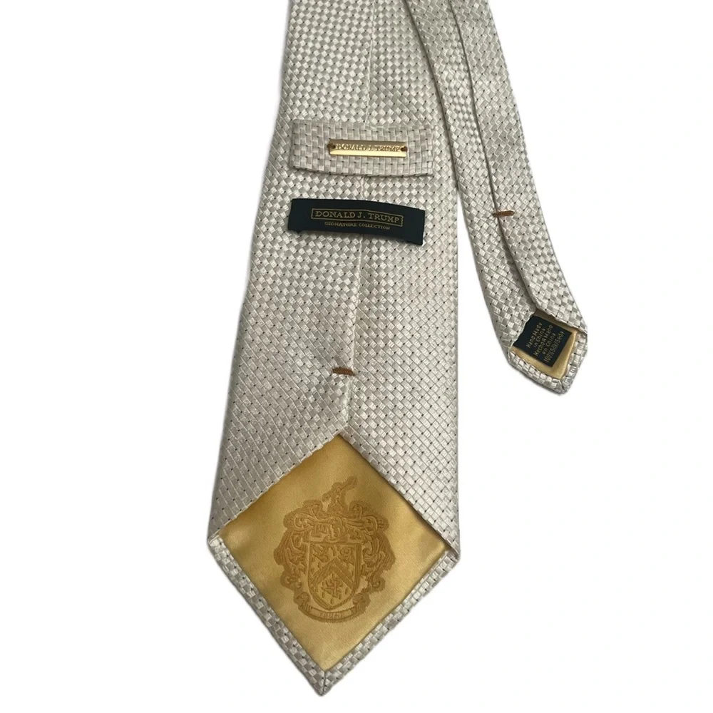Donald J TRUMP Signature Collection Handmade 100% Silk Designer Tie‎ Ivory Woven